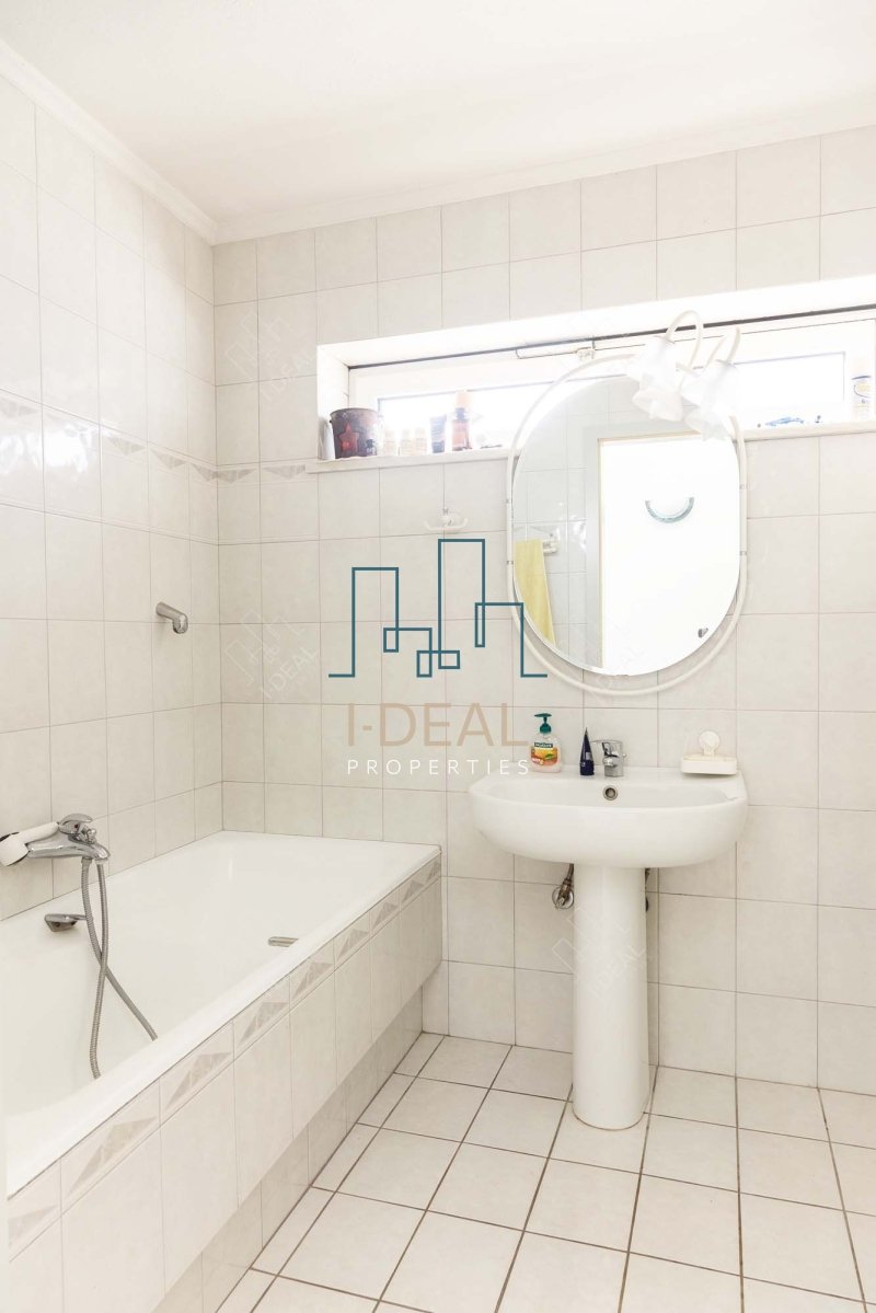 Kuća · fotografija 16
