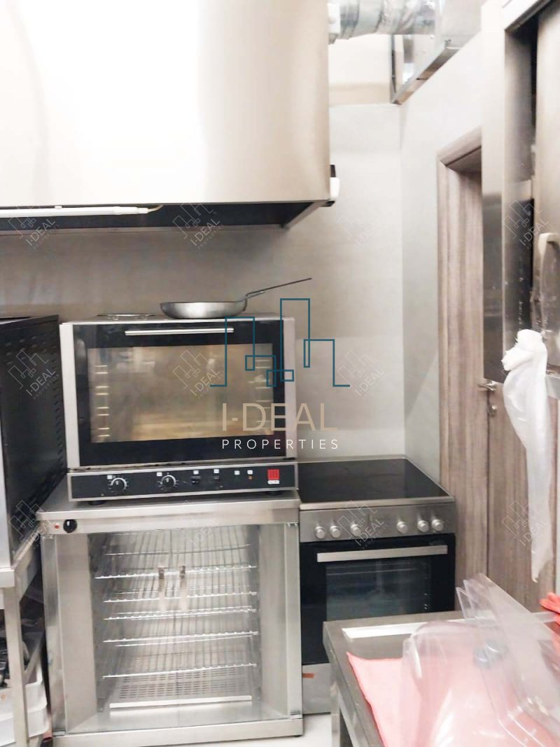 Renoviran ugostiteljski prostor u Perei · fotografija 12