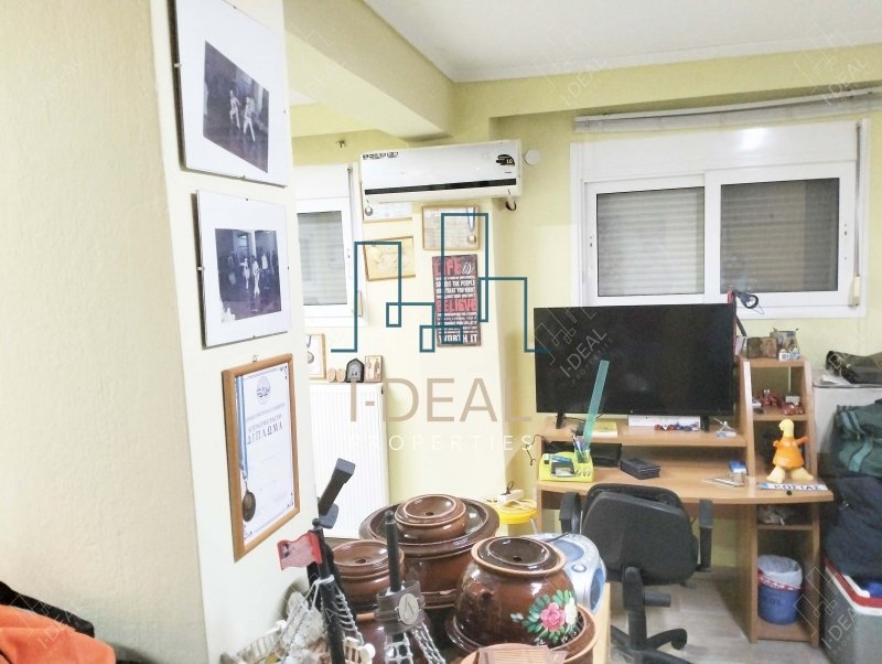 Nameštena mezoneta u centru Peraije u Perei · fotografija 28