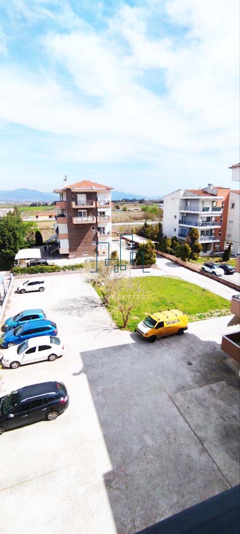 Namešten stan sa potkrovljem i parkingom u Perei · fotografija 20