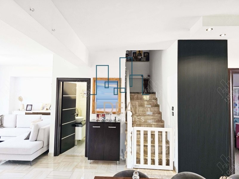 Freistehendes Haus mit 2 Etagen in Trilofo · Foto 23