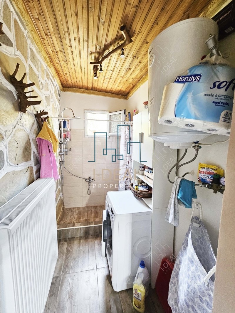Potpuno renovirana odvojena kuća za prodaju – na zaveri | Samo 350 m od mora · fotografija 35
