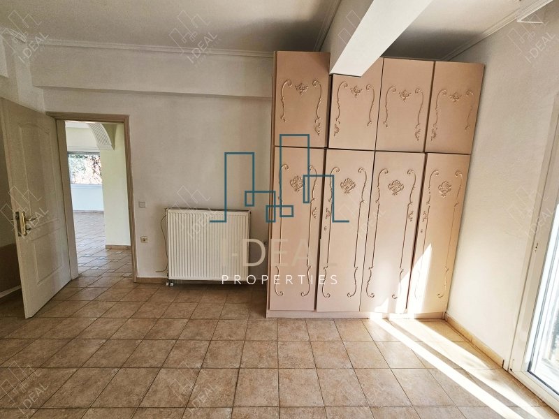 2 podovi su odvojeni od kuće sa baštom | Mikra · fotografija 23