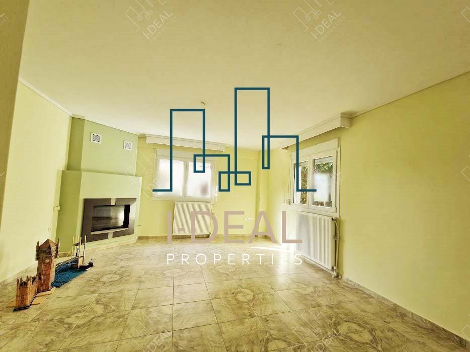 Zum Verkauf: Ausgezeichnete 3-Level Maisonette in Nea Michaniona