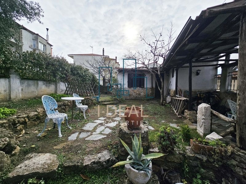 Jedinstvena kuća sa 3 sprata i dvorištem | Trilofos, Mikra · fotografija 20