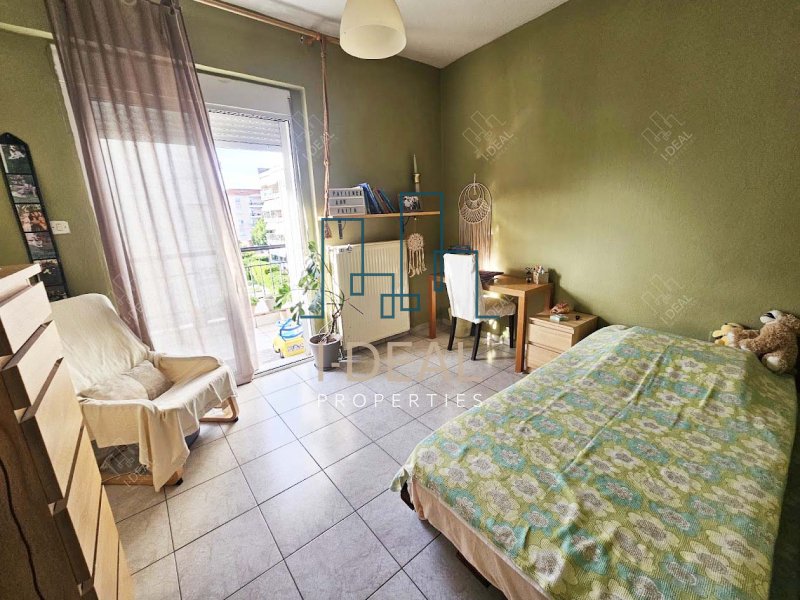 Zum Verkauf: Geräumiges Apartment mit 3 Schlafzimmern in ausgezeichnetem Zustand · Foto 11