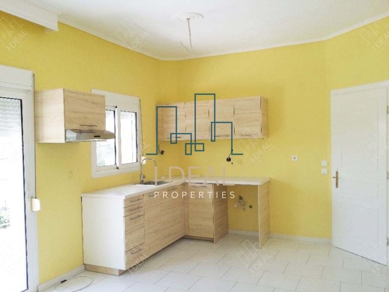Na prodaju zgradu pored plaže Nea Epivates · fotografija 23