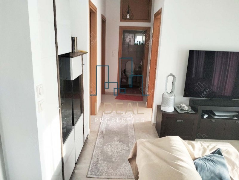 Teilung zum Verkauf in einem sehr zentralen Teil von Kato Peria, 3. Stock Penthouse mit einem schönen vi · Foto 7