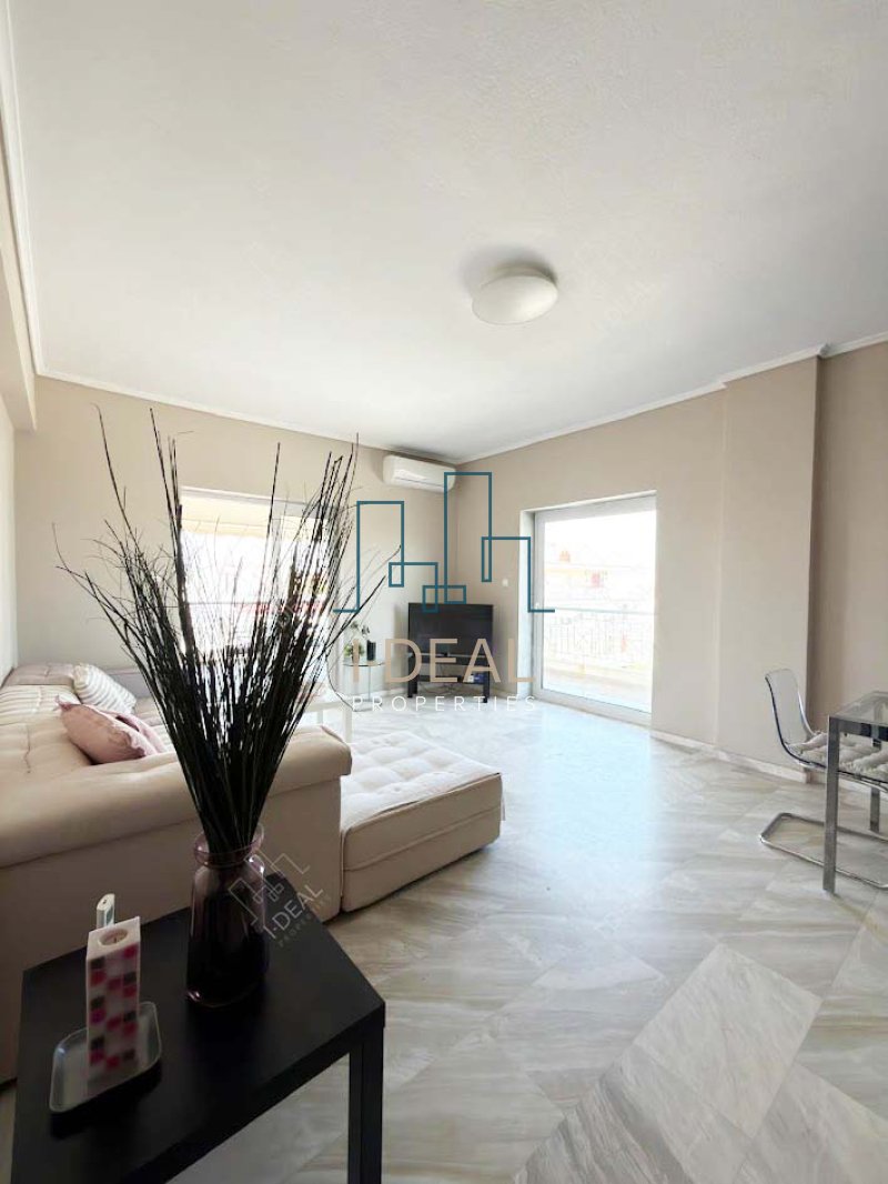 Luxus Penthouse zum Verkauf im Zentrum von Peraia mit Panoramablick auf das Meer · Foto 3
