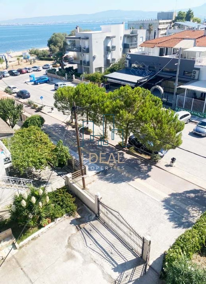 Zu verkaufen eine Wohnung neben dem Strand von Perea im 1. Stock ohne Aufzug