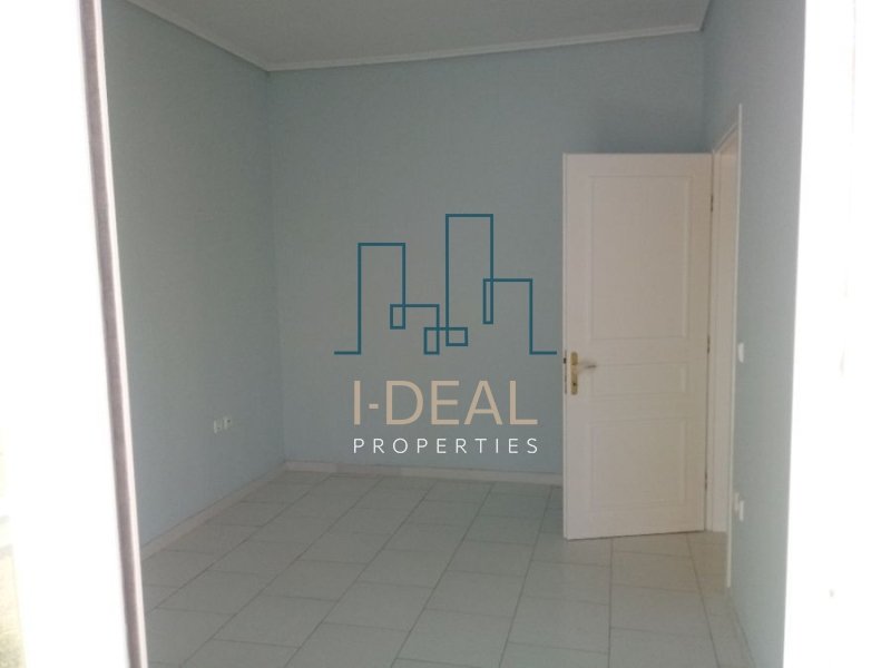 Na prodaju zgradu pored plaže Nea Epivates · fotografija 18