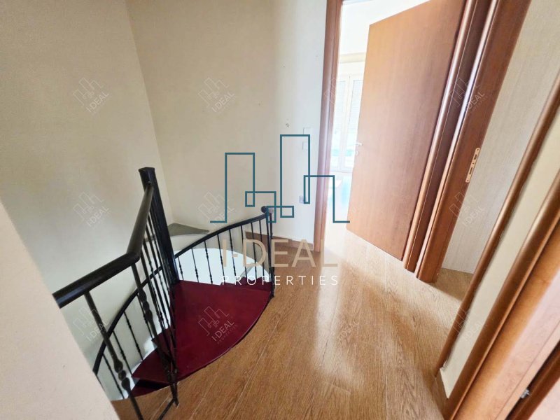 Außergewöhnliche Maisonette zum Verkauf in Nea Michaniona – Seitlicher Meerblick | Privater Parkplatz | Garten · Foto 11