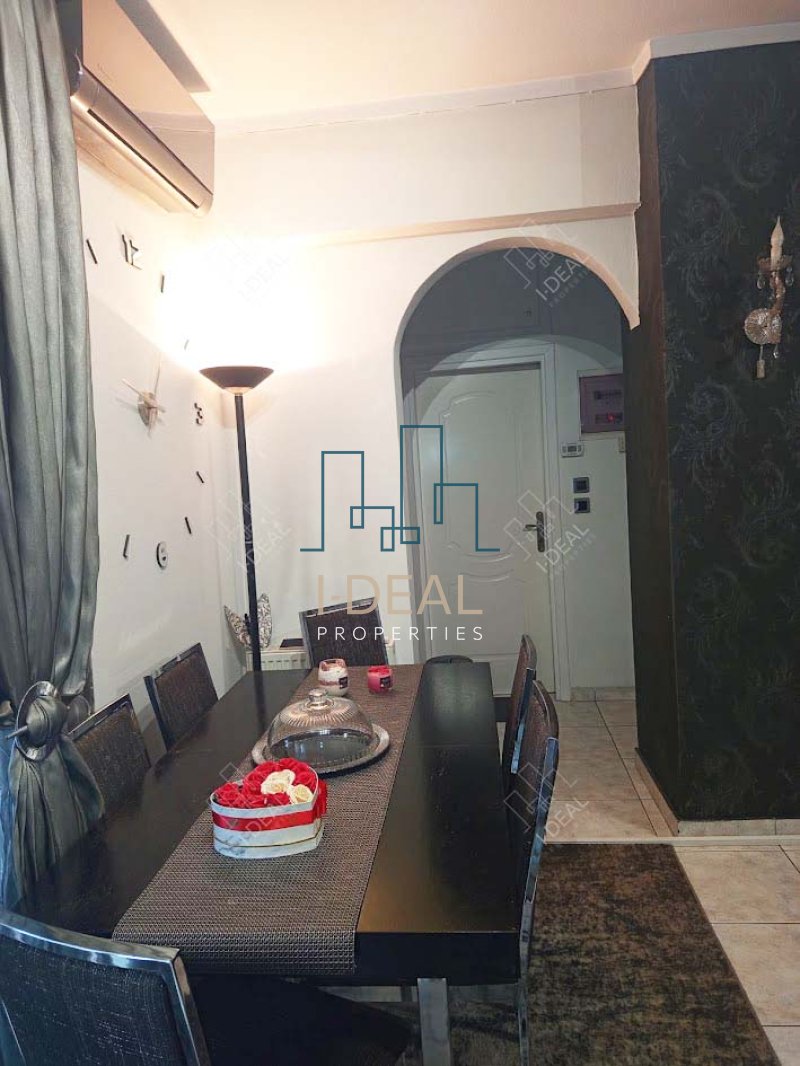 Renovirani apartman na vrhu kamile, parking i otvoren pogled – Centralna Peraija, Solunski · fotografija 9