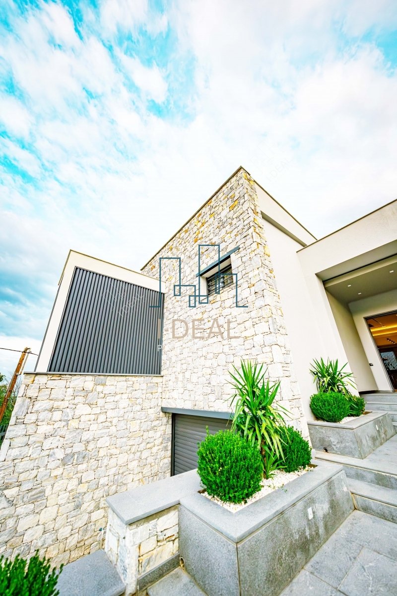 Luxuriöse Villa mit Pool · Foto 40