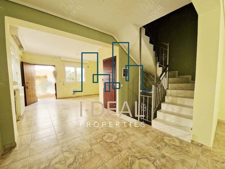 Zum Verkauf: Ausgezeichnete 3-Level Maisonette in Nea Michaniona · Foto 3