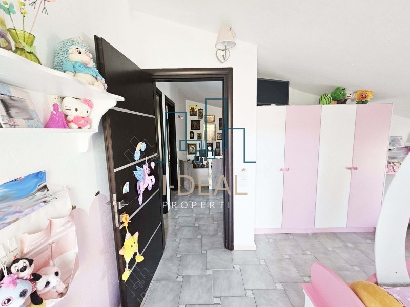 Freistehendes Haus mit 2 Etagen in Trilofo · Foto 11