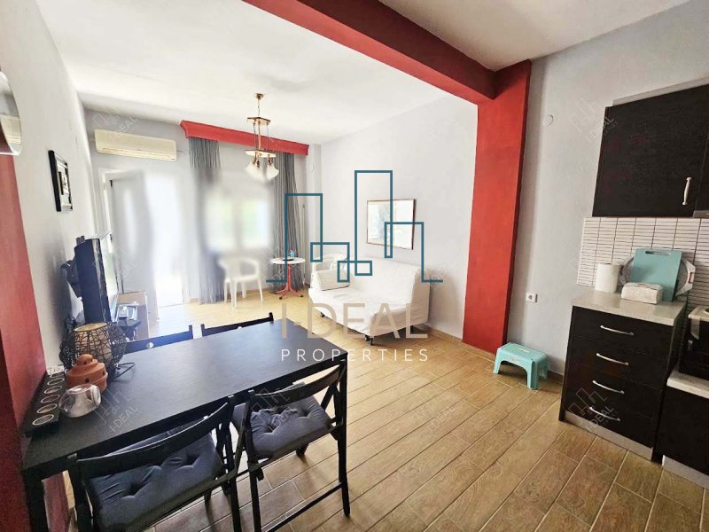 Komplett renovierte Wohnung zum Verkauf in Zentral Kato Peraia | 150 m vom Strand entfernt | Ideale Investition