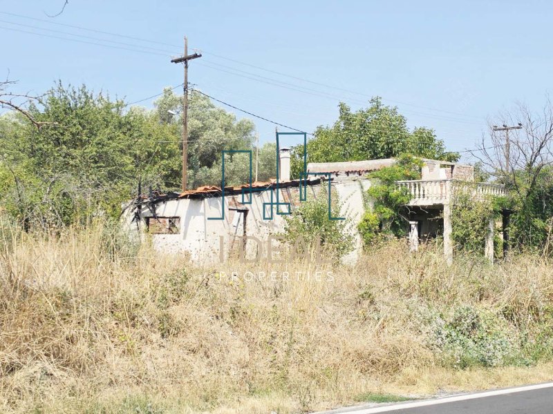 Baugrundstück zum Verkauf an der Provinzstraße Thessaloniki–Moudania | Ideal für den gewerblichen oder privaten Gebrauch