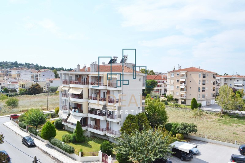Stan sa velikim balkonima blizu mora u Perei · fotografija 16