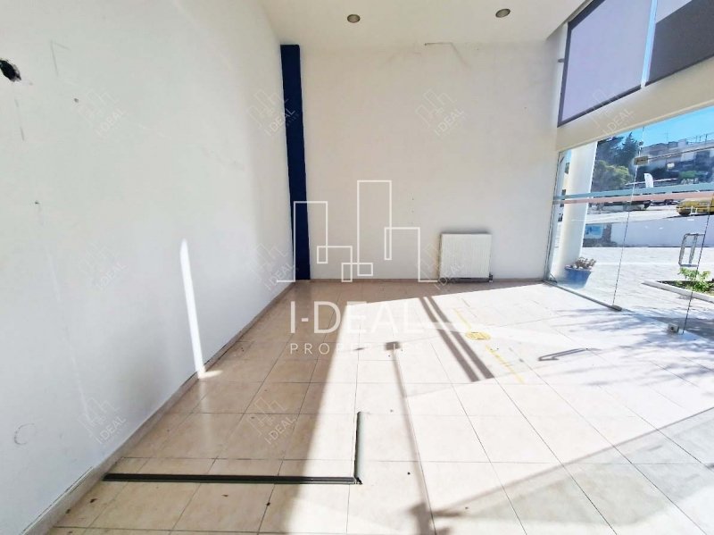 Erleben Sie die ultimative Bequemlichkeit und Zugänglichkeit mit diesem Shop zum Verkauf in Peraia · Foto 16