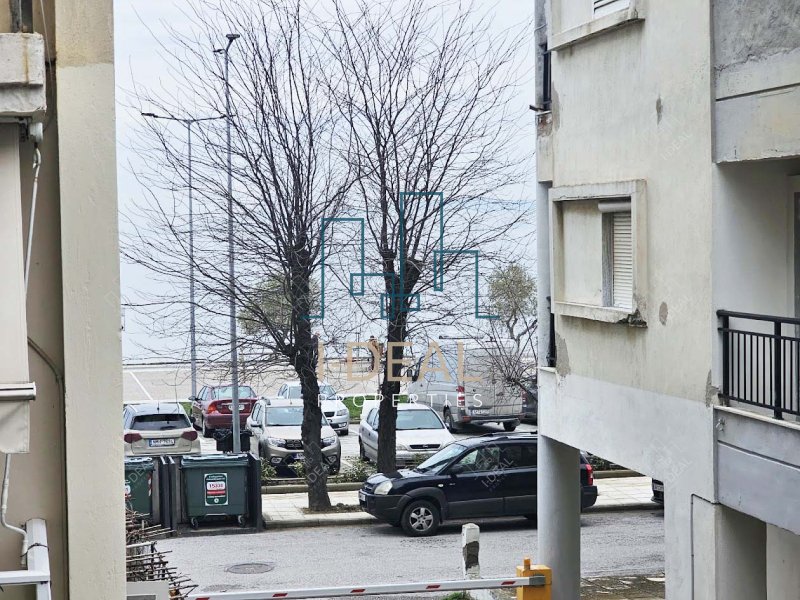 Renovierte möblierte Wohnung 70 m vom Meer entfernt – Starke Investitionsmöglichkeiten, Peraia, Thermaikos · Foto 3