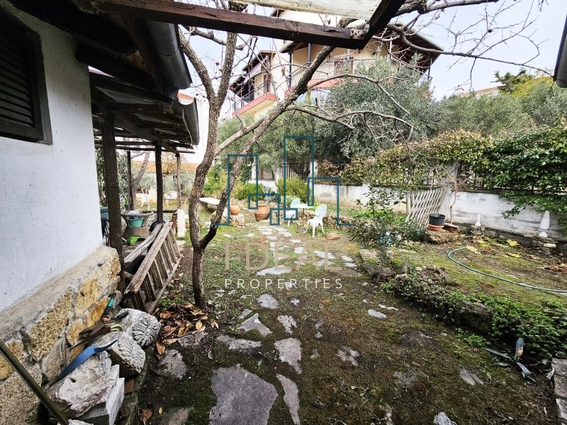 Jedinstvena kuća sa 3 sprata i dvorištem | Trilofos, Mikra · fotografija 21