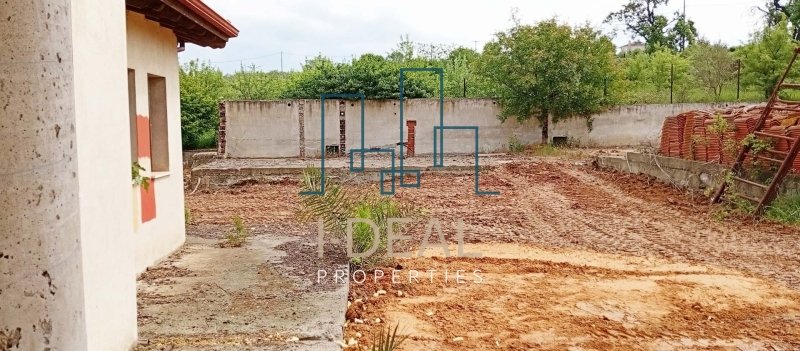 Na prodaju nedovršena kuća u N. Keraziji · fotografija 47