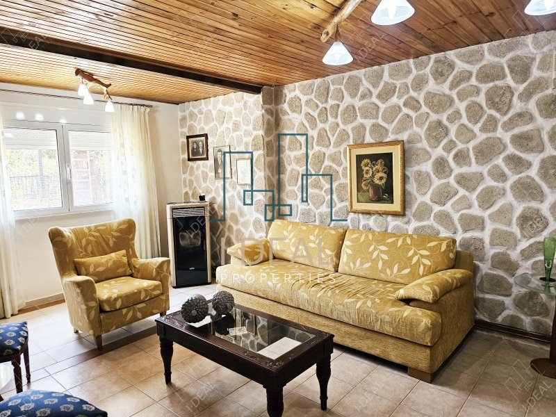 Potpuno renovirana odvojena kuća za prodaju – na zaveri | Samo 350 m od mora · fotografija 26