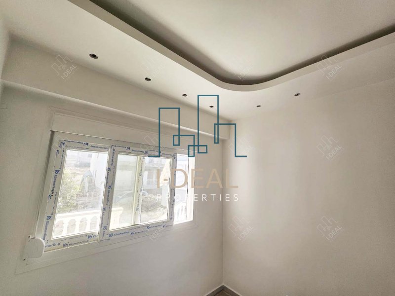 Luxus-Wohnung am Meer zum Verkauf in Agia Triada, Thessaloniki – 90 m vom Strand entfernt – komplett renoviert und möbliert (Feb 2026) · Foto 10