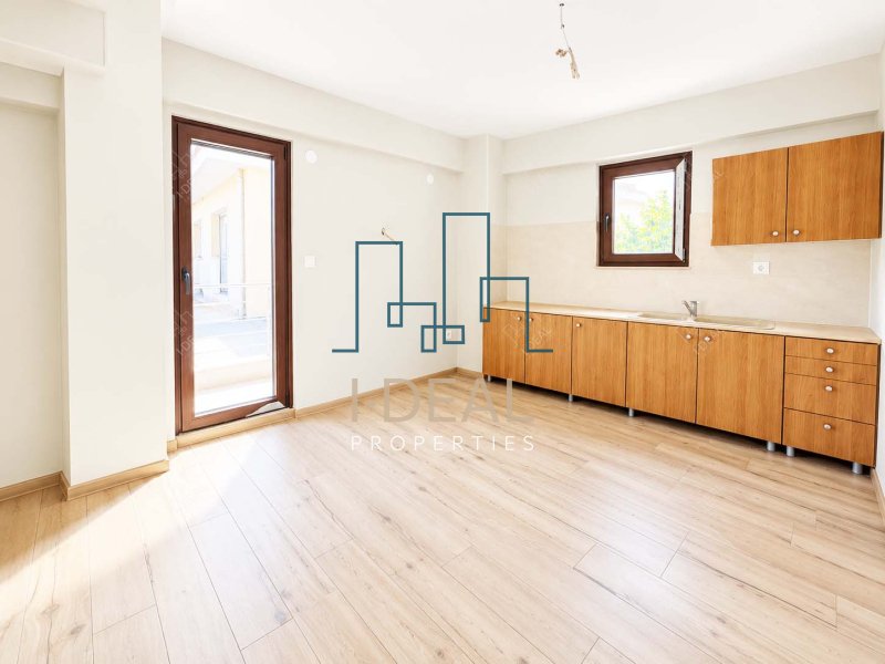 Neu erbaute Maisonette zum Verkauf in Oberperea – 3 Schlafzimmer, private Garage & Abstellraum
