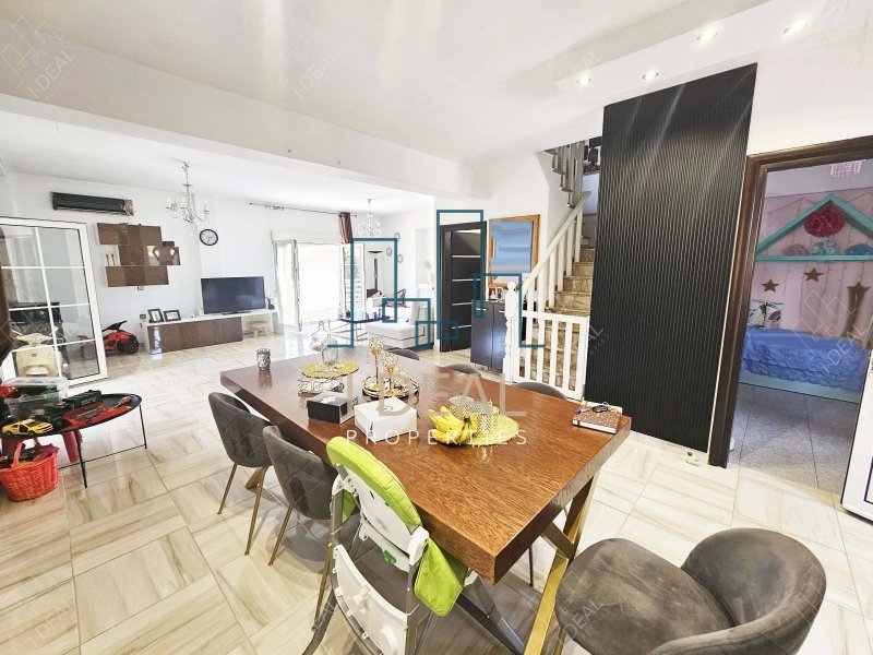Freistehendes Haus mit 2 Etagen in Trilofo · Foto 3