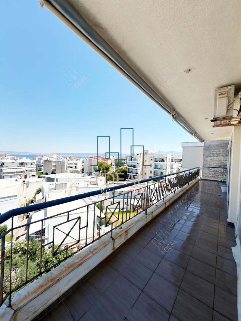 Luxus Penthouse zum Verkauf im Zentrum von Peraia mit Panoramablick auf das Meer · Foto 27