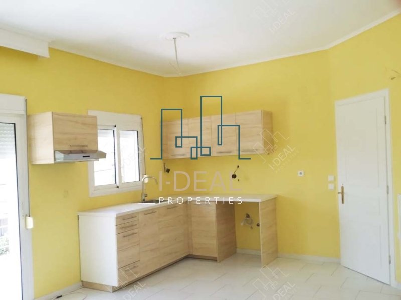 Na prodaju zgradu pored plaže Nea Epivates · fotografija 34