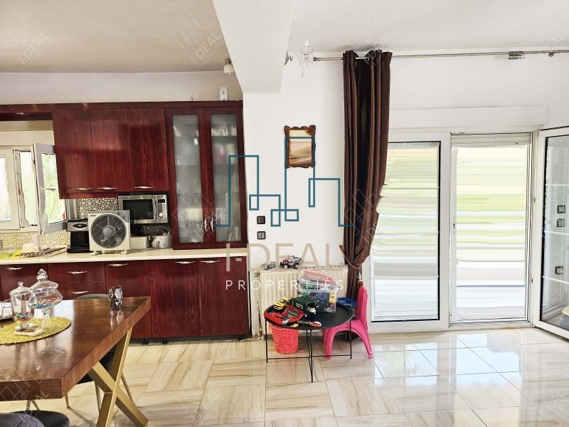 Freistehendes Haus mit 2 Etagen in Trilofo · Foto 32