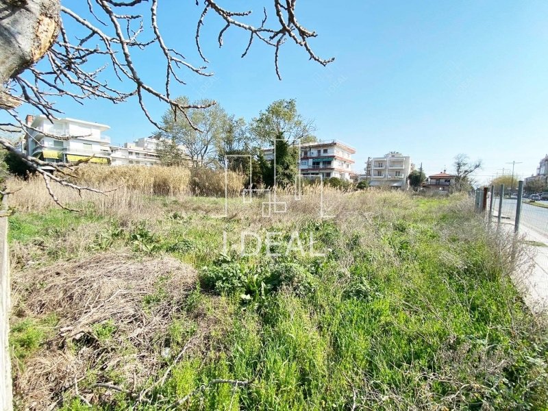 Ugaoni građevinski plac blizu plaže u Perei · fotografija 7