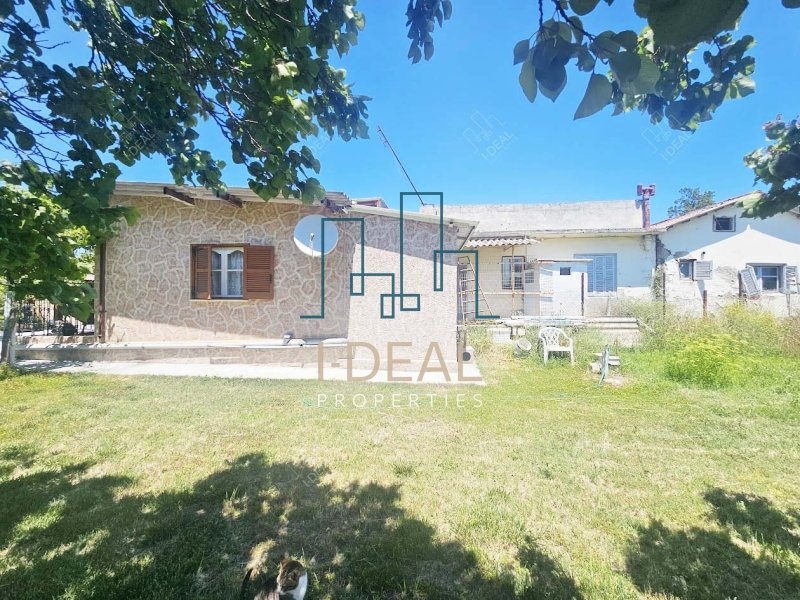 Na prodaju odvojenu kuću na parceli (parcel) · fotografija 10