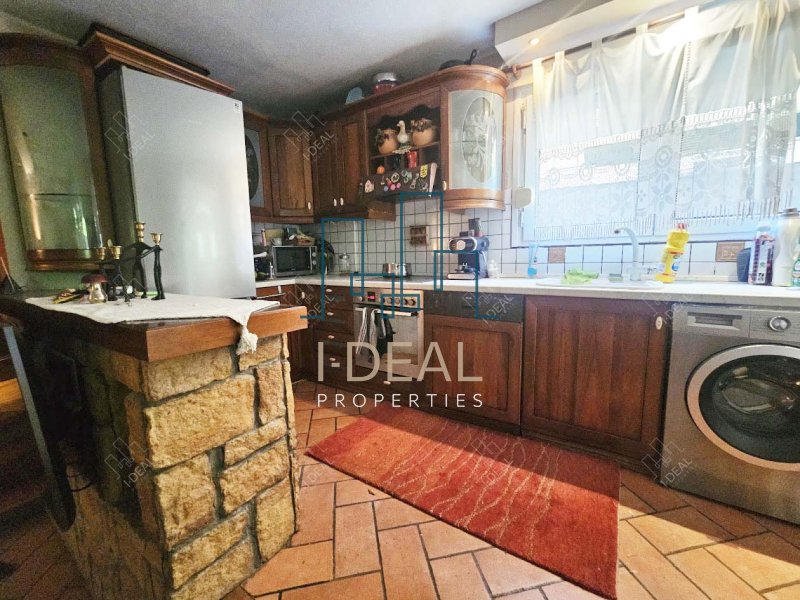 Kuća sa odvojenim stanom i vrtom u Perei · fotografija 7