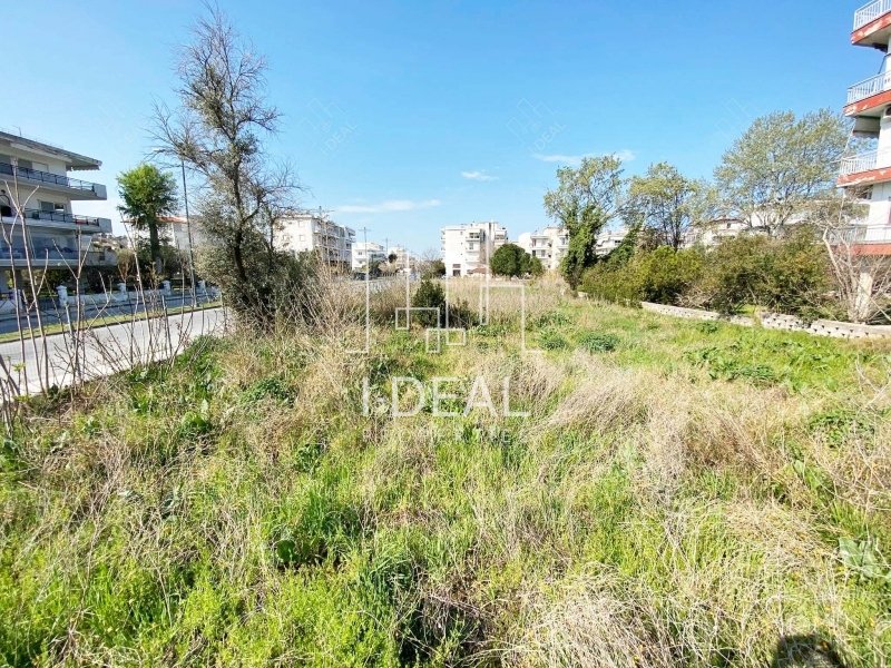 Ugaoni građevinski plac blizu plaže u Perei · fotografija 8