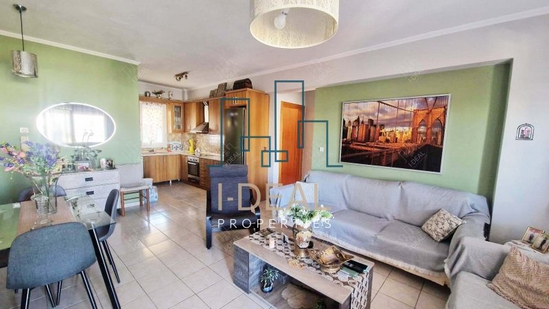 3. sprat apartman na prodaju, (mikser) u odličnom stanju