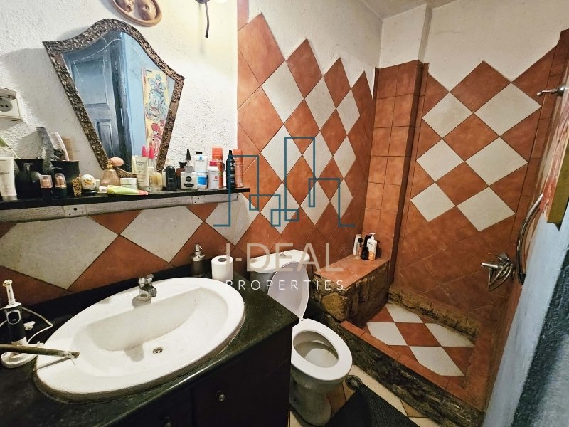 Jedinstvena kuća sa 3 sprata i dvorištem | Trilofos, Mikra · fotografija 17