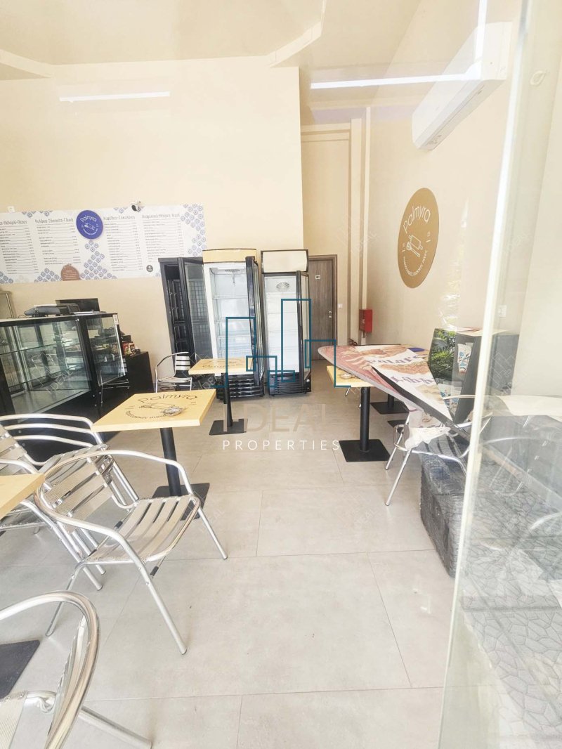 Renoviran ugostiteljski prostor u Perei · fotografija 4