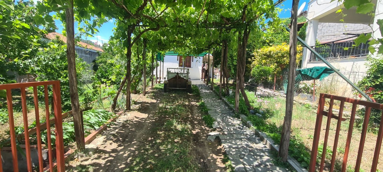 Plac na prodaju – Sitonija, Agios Nikolaos