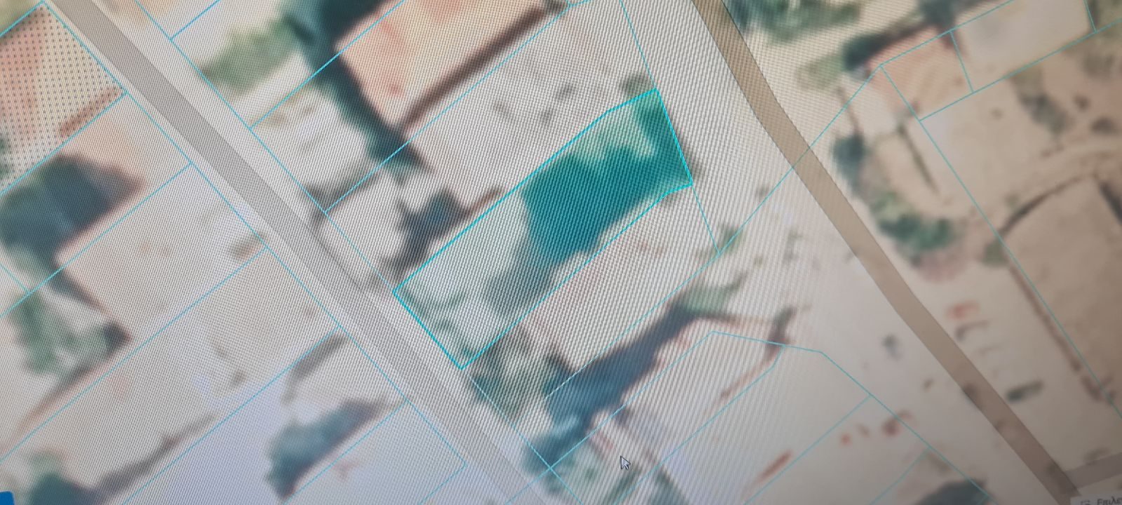 Plac na prodaju – Sitonija, Neos Marmaras