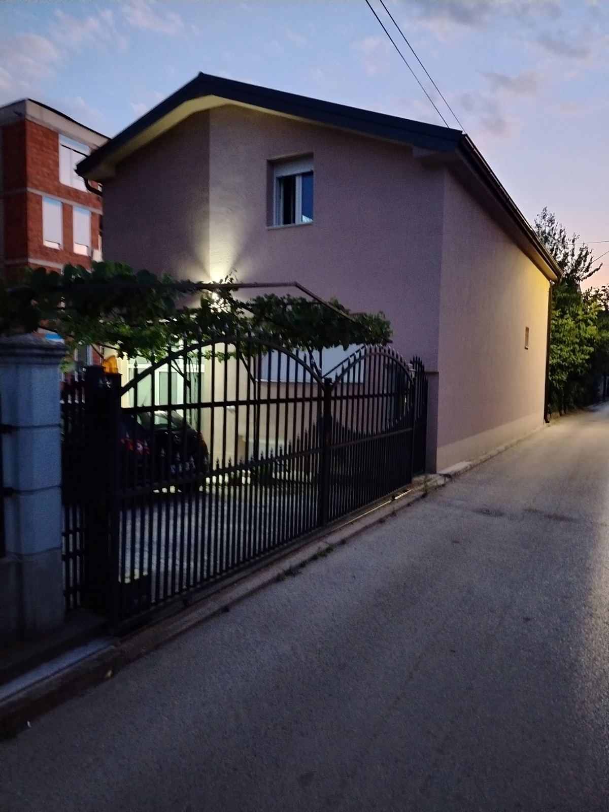 KUCA PANTELEJ – PLAC · fotografija 5