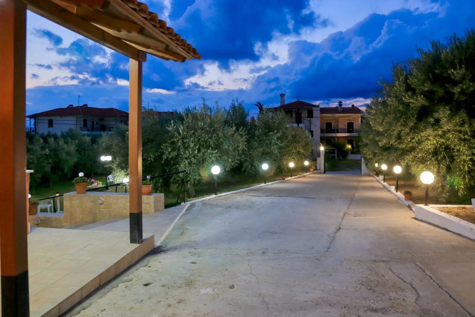 STAMBENO NASELJE – PARALIA NIKITI · fotografija 2