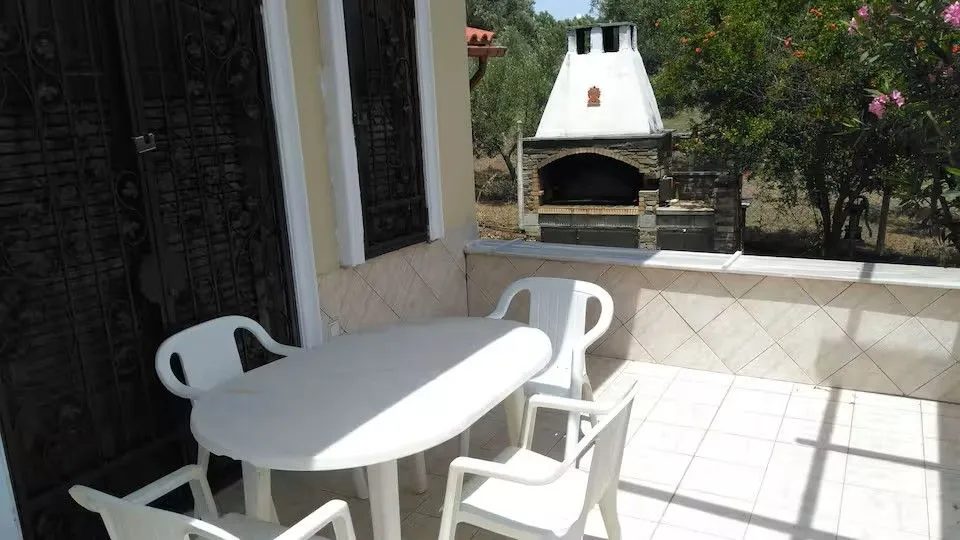 KUĆA – NIKITI · fotografija 18
