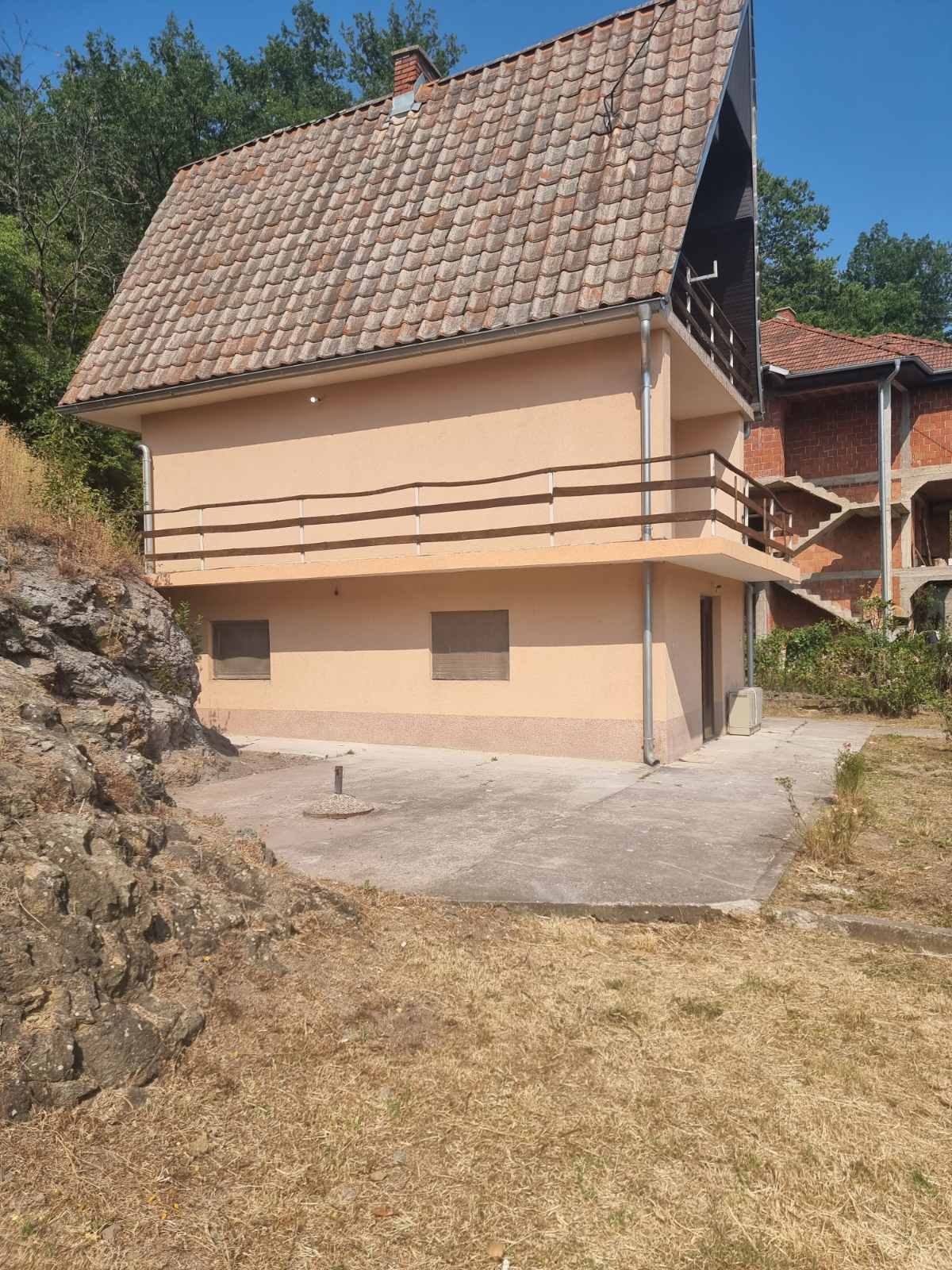 KUĆA PROLOM BANJA – EXTRA PONUDA · fotografija 4