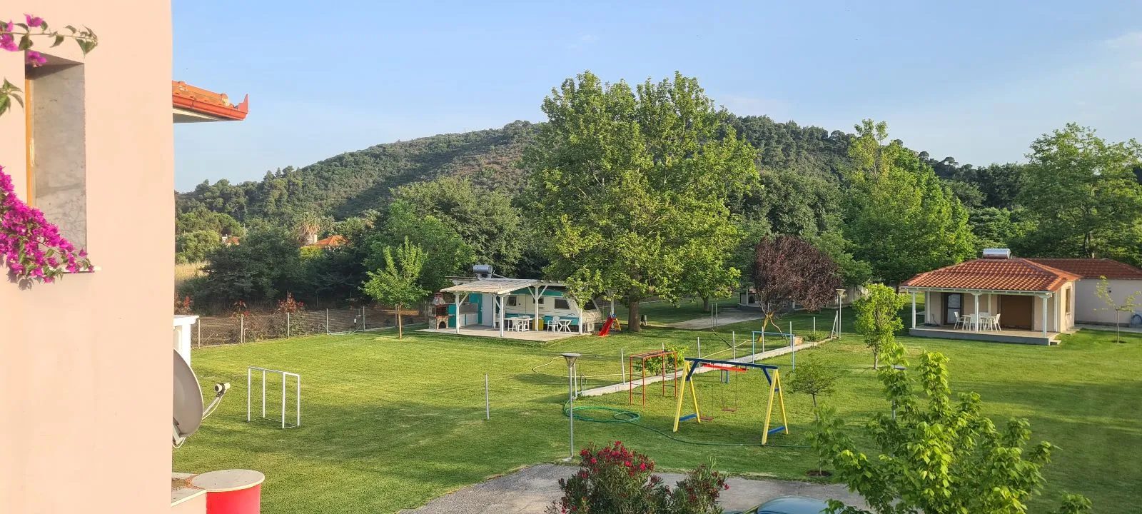 VILA – SCHOINIA · fotografija 6